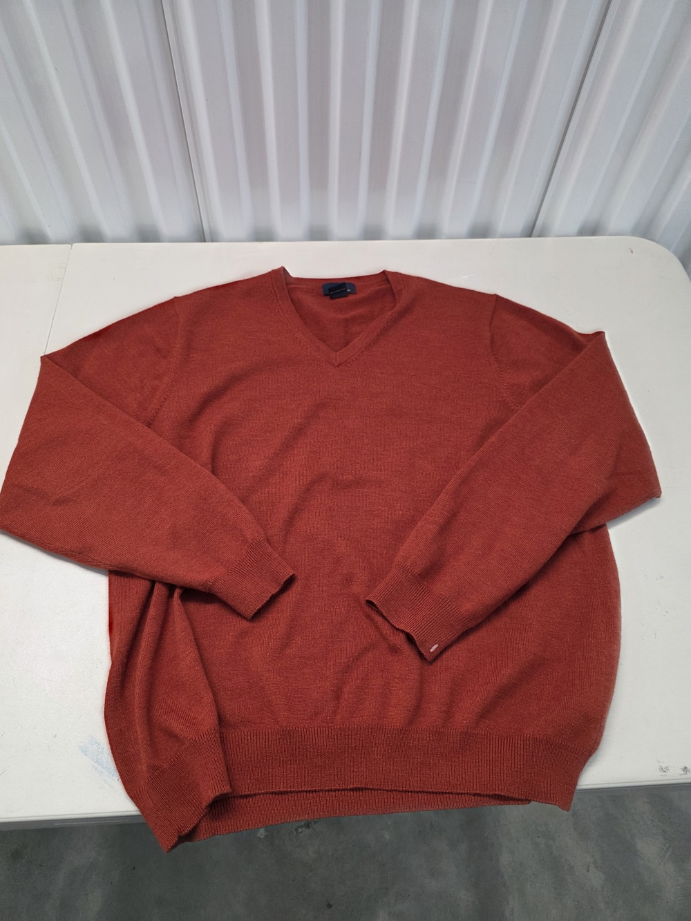 Brooks Brothers 346 Merino Wool V Neck Sweater Pullover Men's Size Large